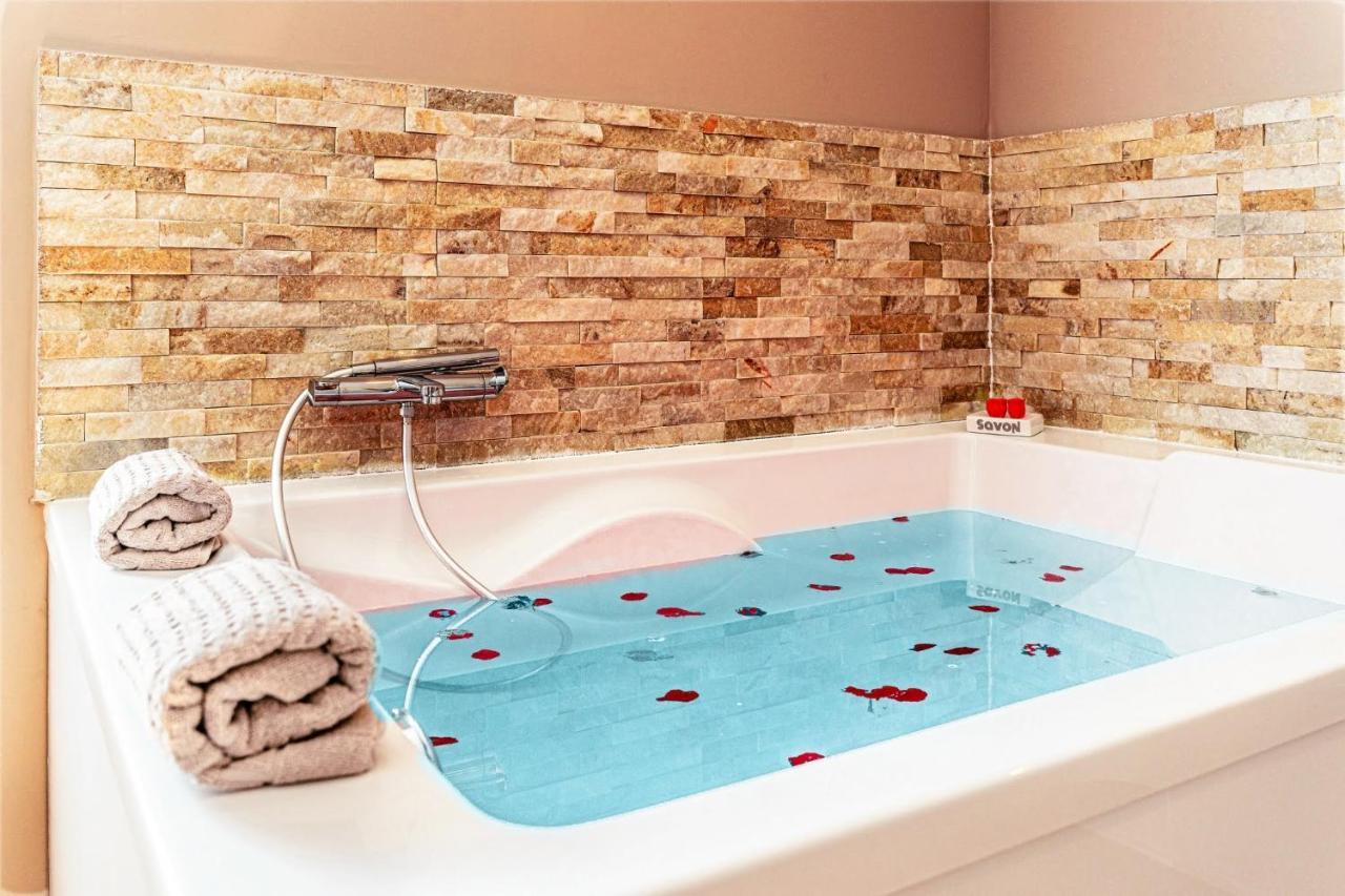 Studio Love Room Spa Baignoire Double La Ciotat Centre Port Esterno foto