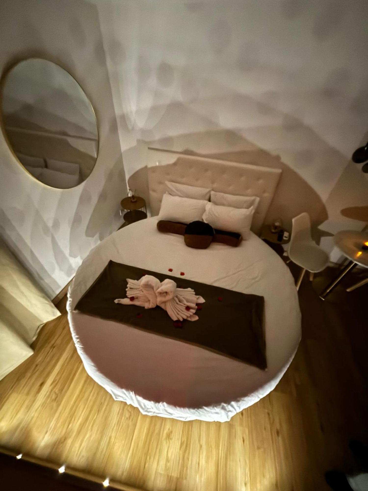 Studio Love Room Spa Baignoire Double La Ciotat Centre Port Esterno foto