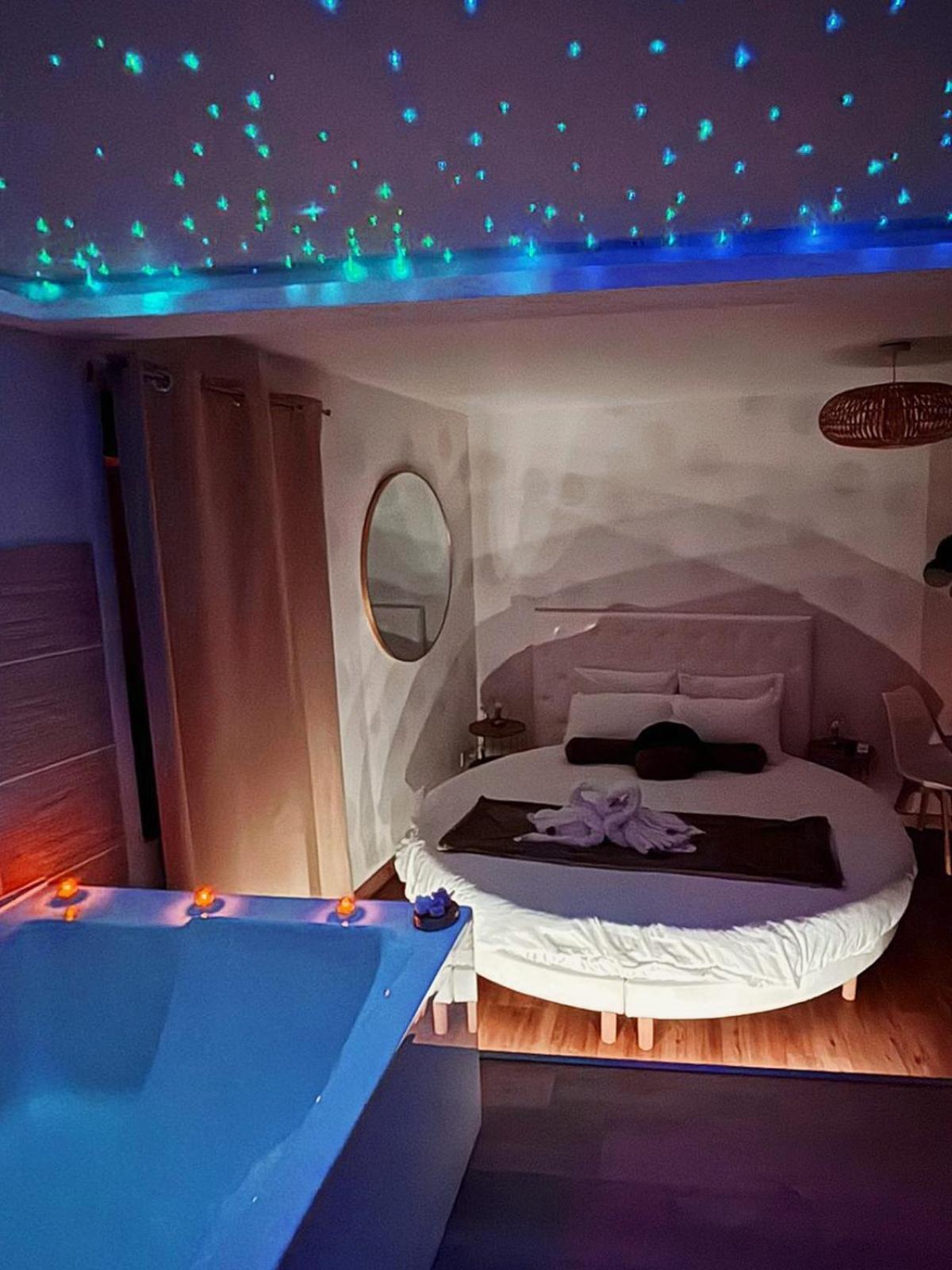 Studio Love Room Spa Baignoire Double La Ciotat Centre Port Esterno foto